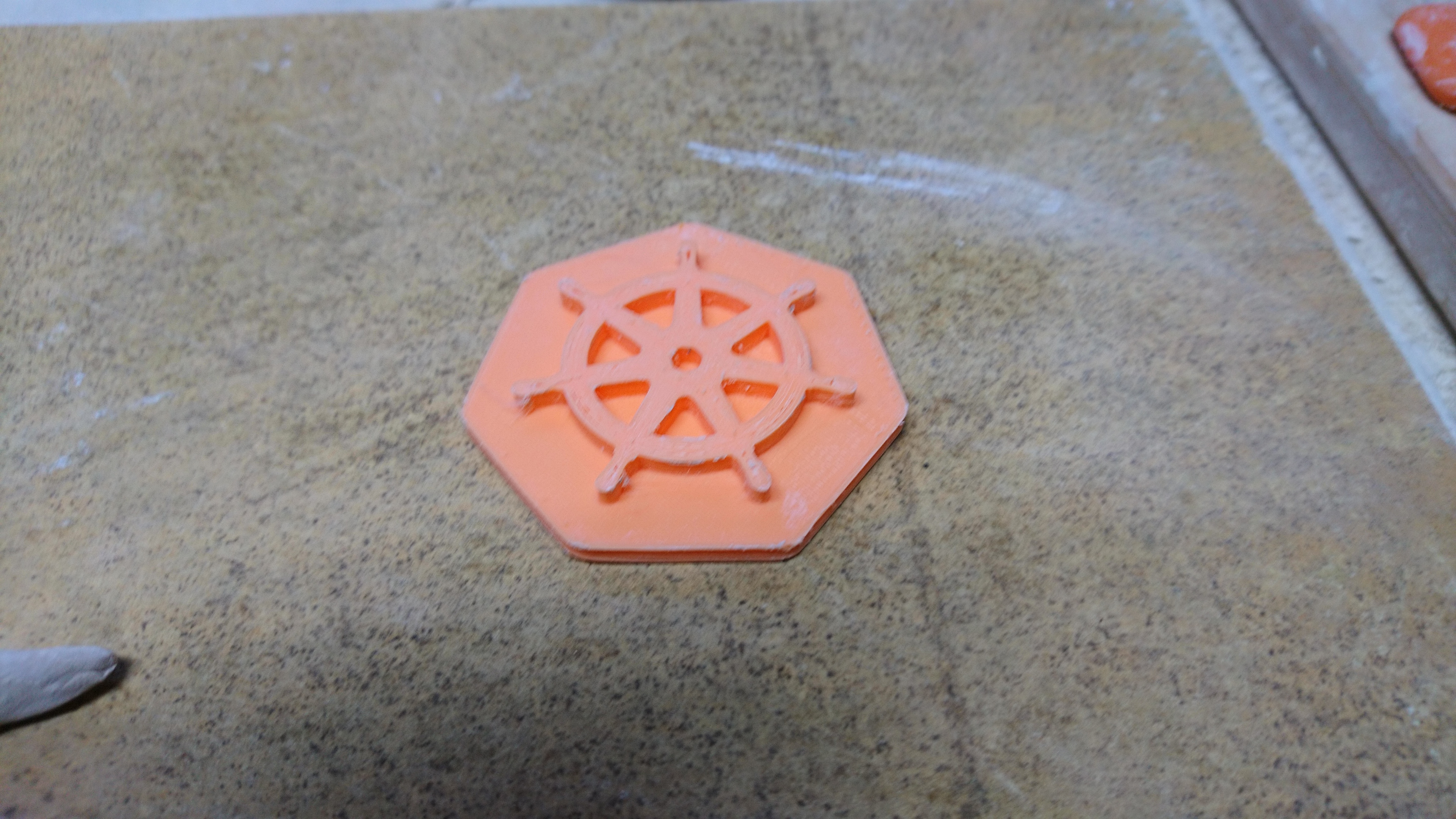 picture of 3D printed Kubernetes logo
