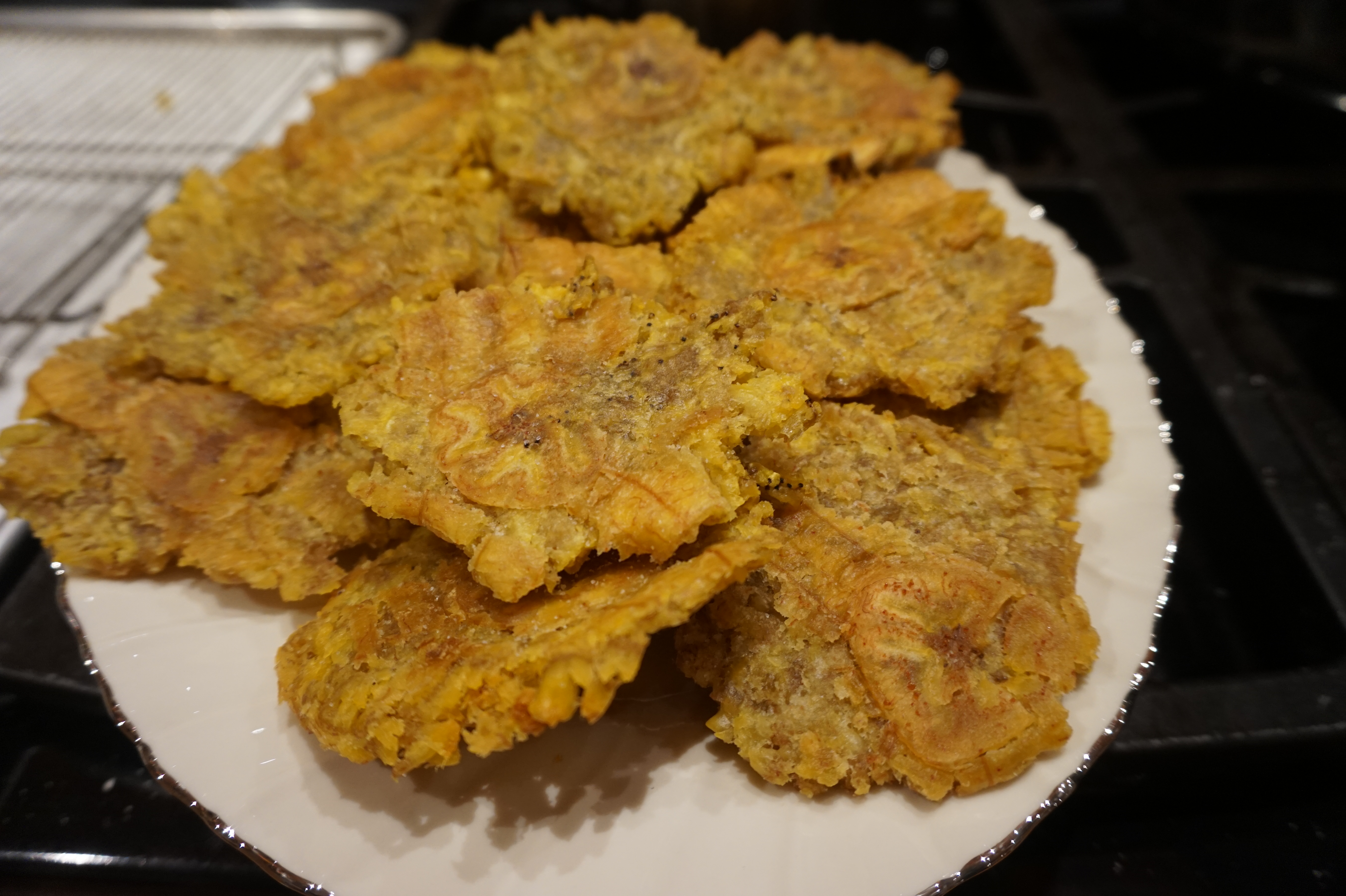 plate of tostones
