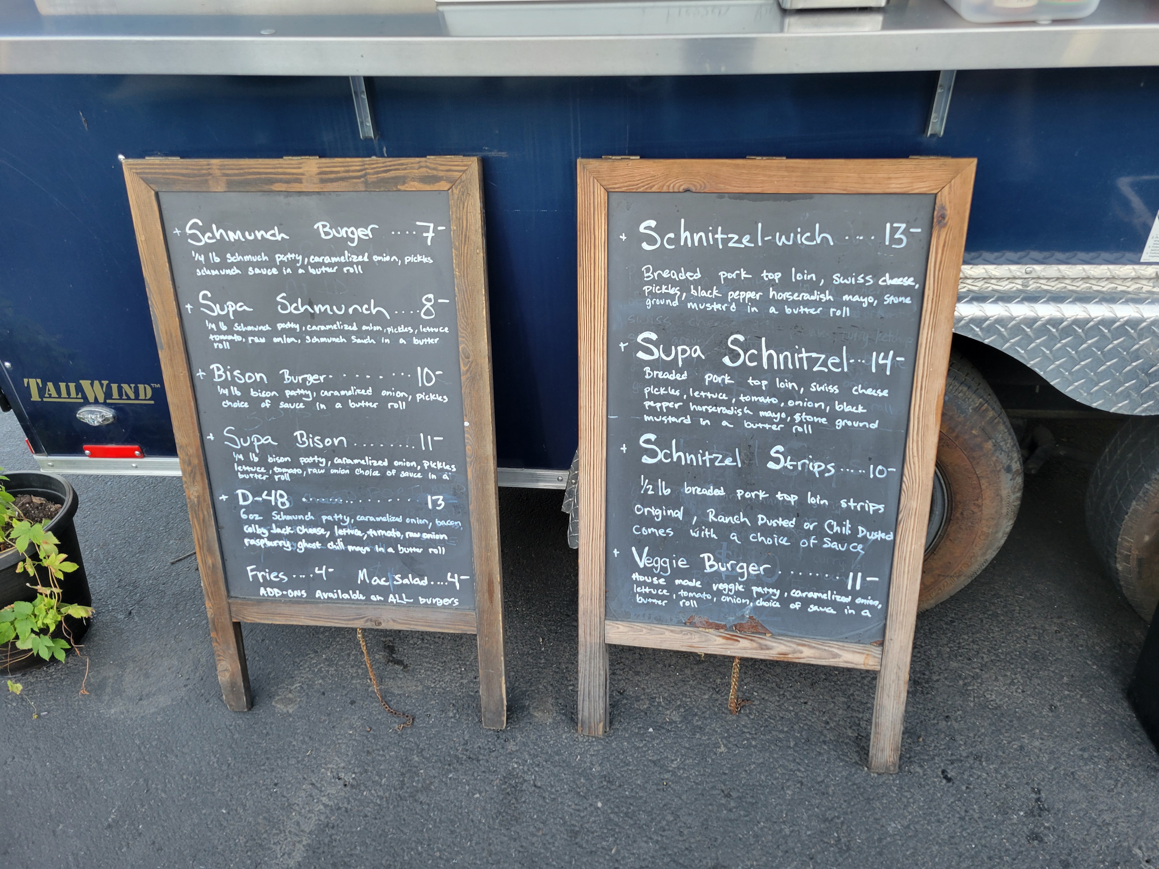 schmunchburger menu