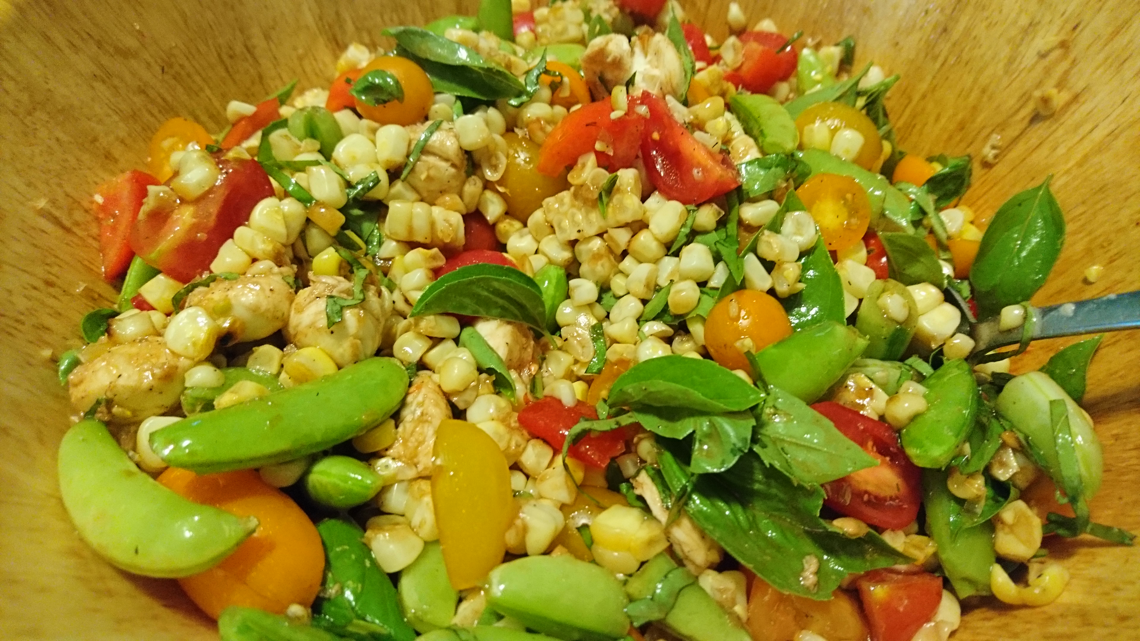 corn and basil salad photo