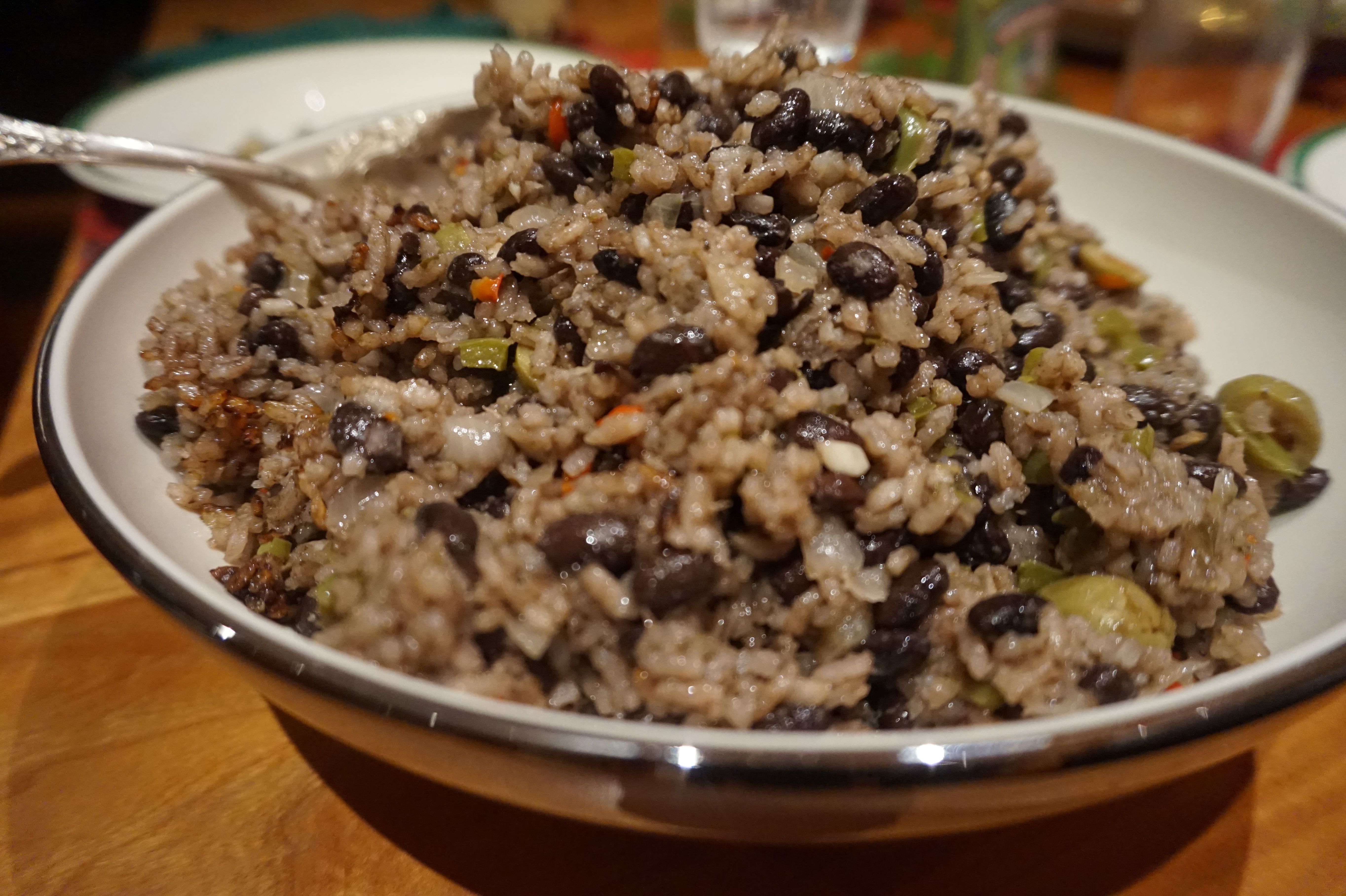 bowl of black beans and rice