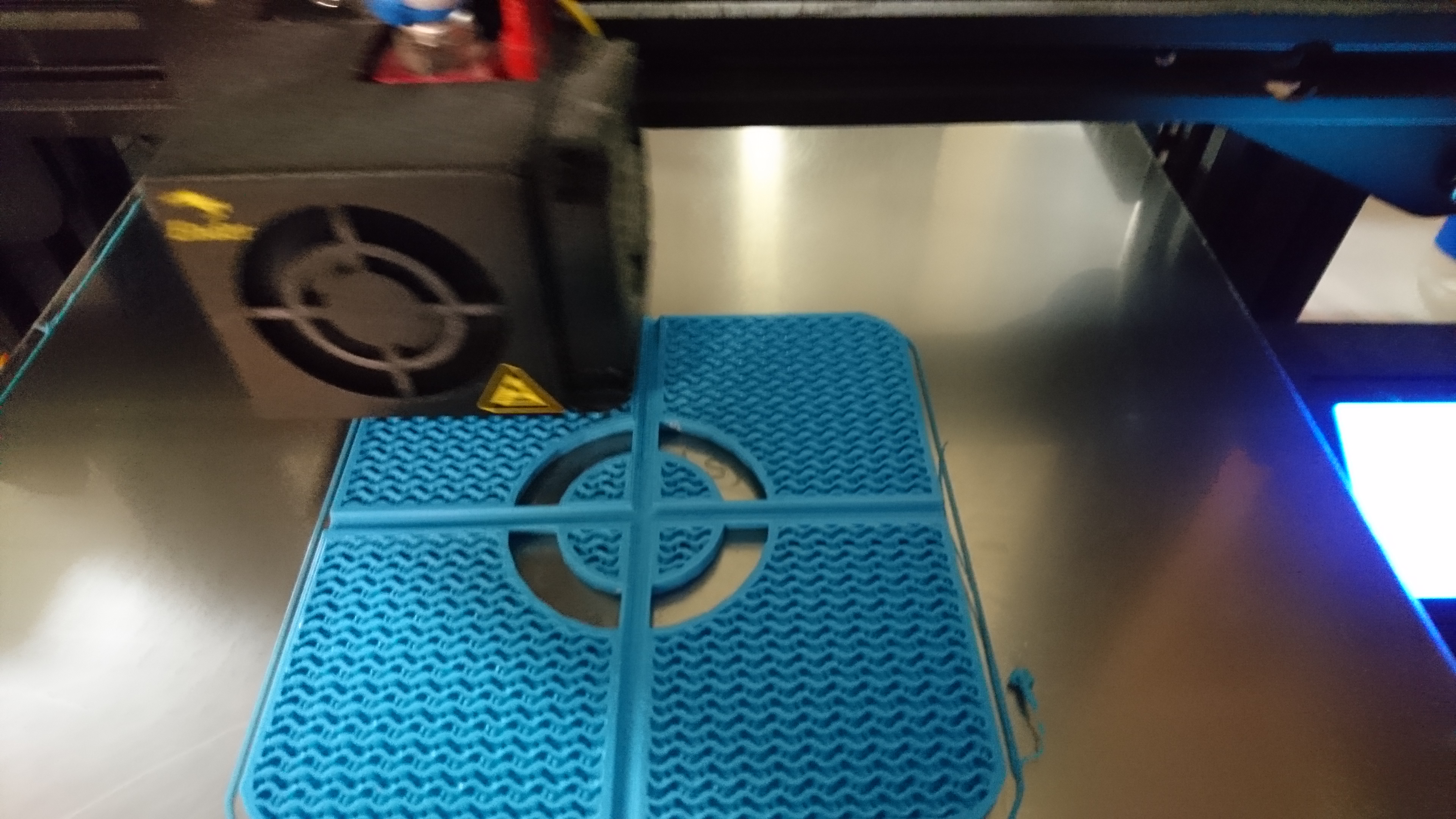 hollow die being printed on an Ender 3