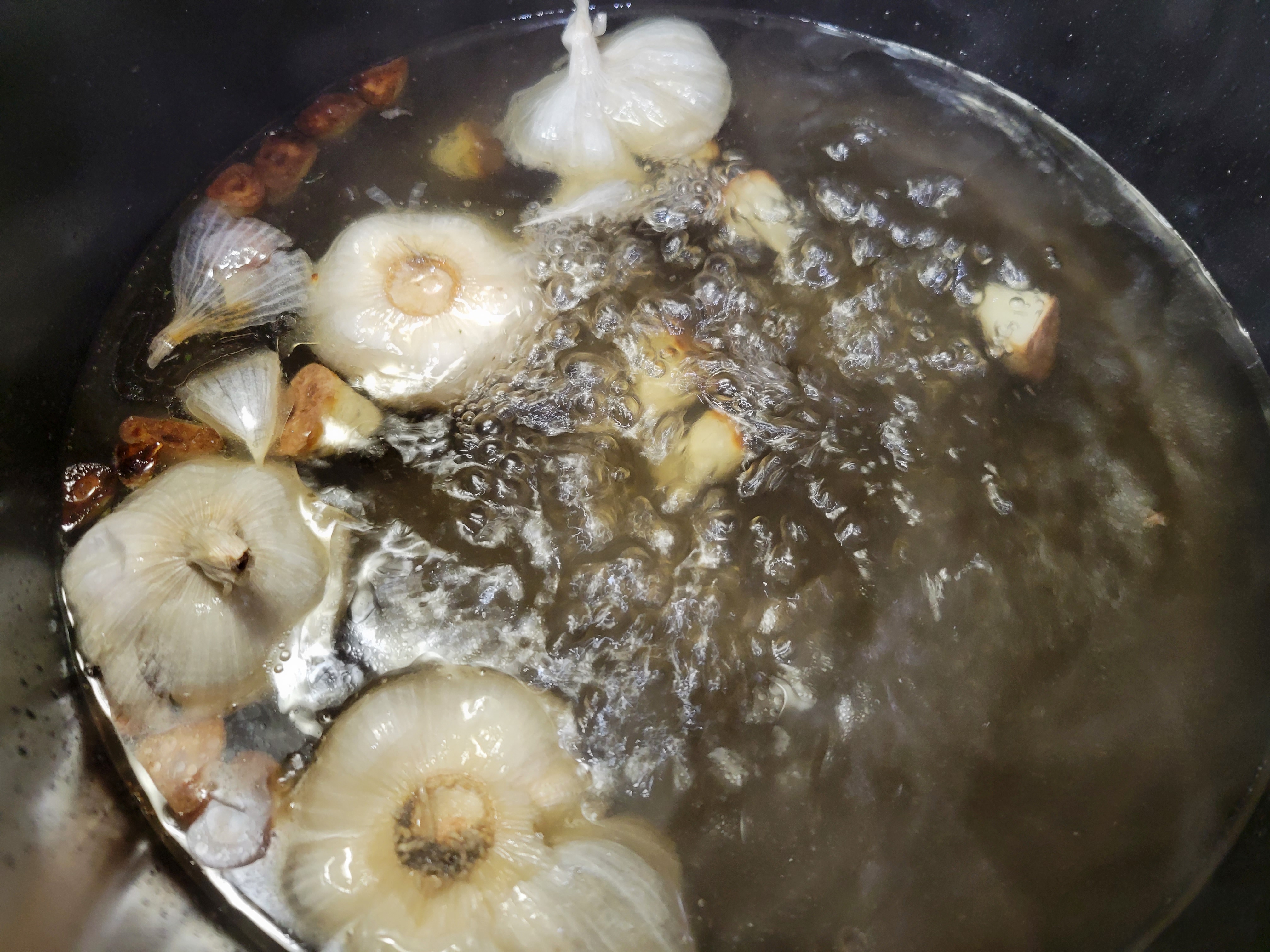 simmering garlic
